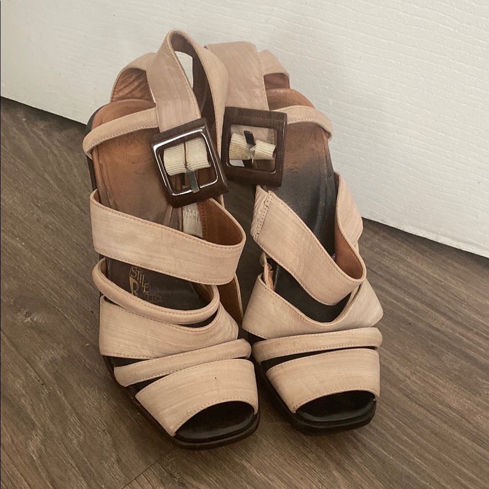 Modern Vintage Tan Heeled Sandals